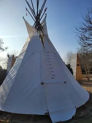 Red Tipi Kamp alanı *